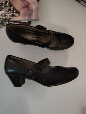 Life Stride Mary Jane Shoes size 8M
